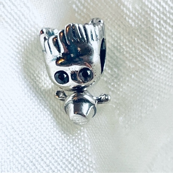 🌱 NWOT Groot Charm – Guardians of the Galaxy ✨ - Picture 13 of 13